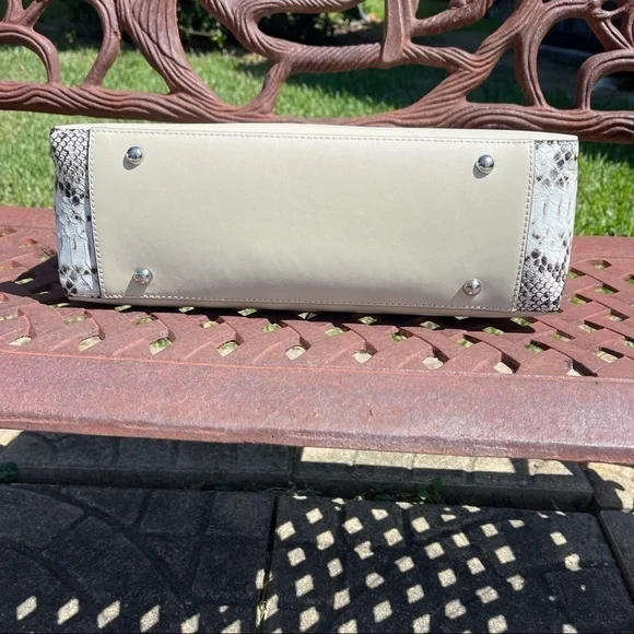 NWT Persaman NY Snake Embossed Leather Handbag Tote With Smaller Bag - Picture 14 of 14